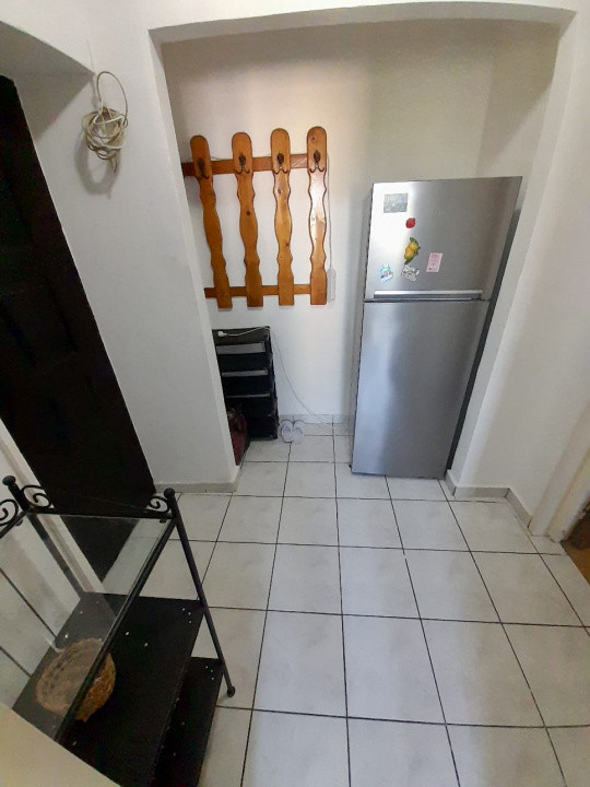 Închiriez apartament 3 camere – Bulevardul Iuliu Maniu, aproape de metrou 