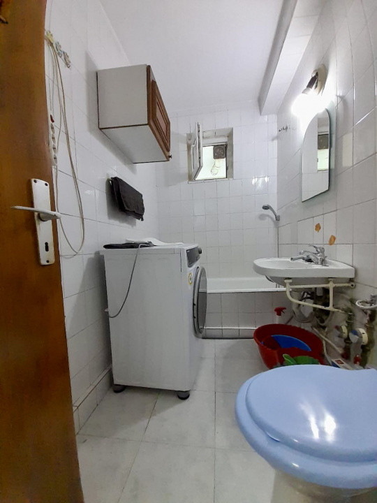 Închiriez apartament 3 camere – Bulevardul Iuliu Maniu, aproape de metrou 
