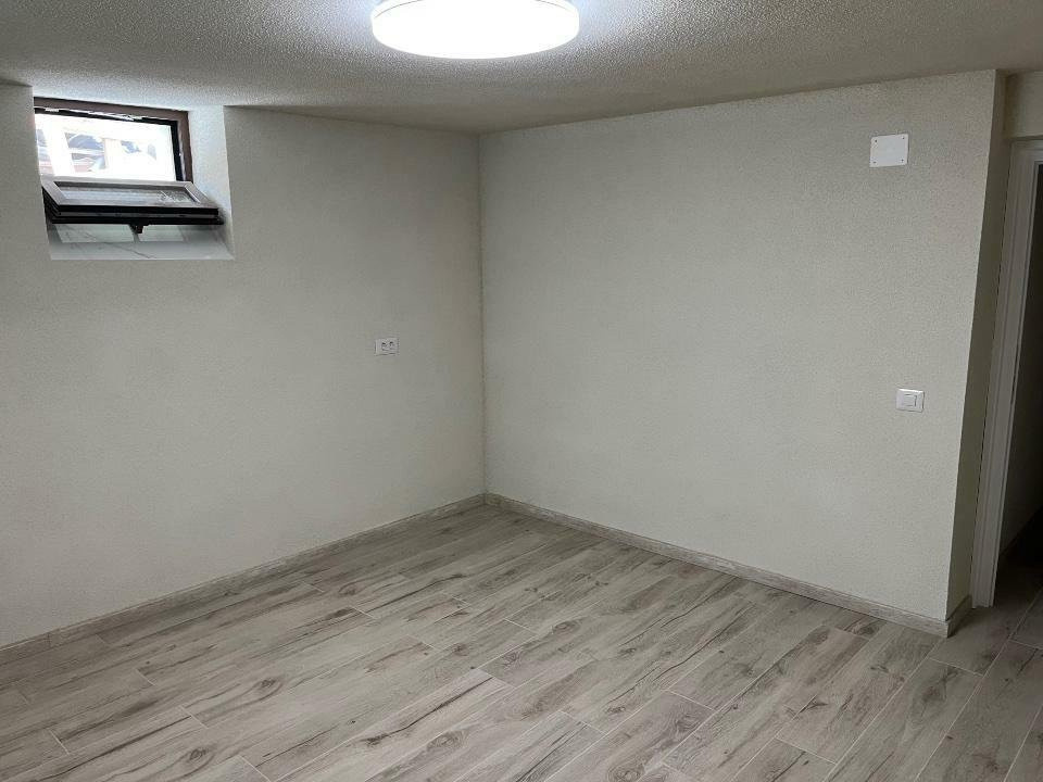 Spatiu emblematic situat in inima orasului pretabil activitati comerciale 