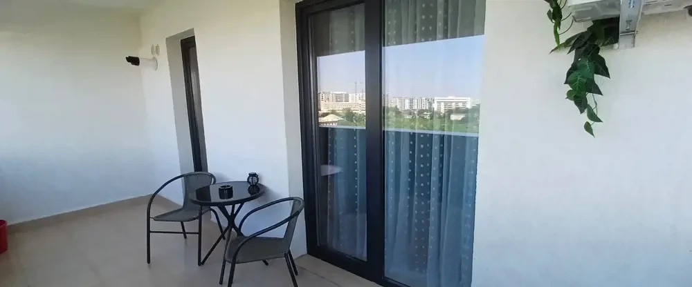 Studio frumos amenajat situat în Central Address cu Terasa-Prima Inchiriere