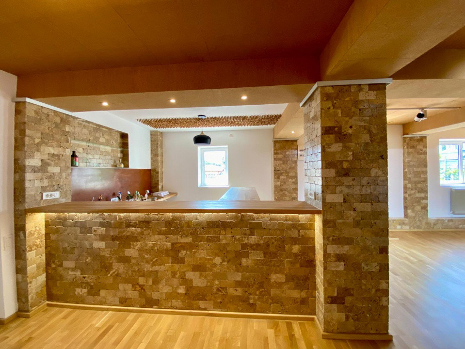Spatiu comercial, stradal, de inchiriat