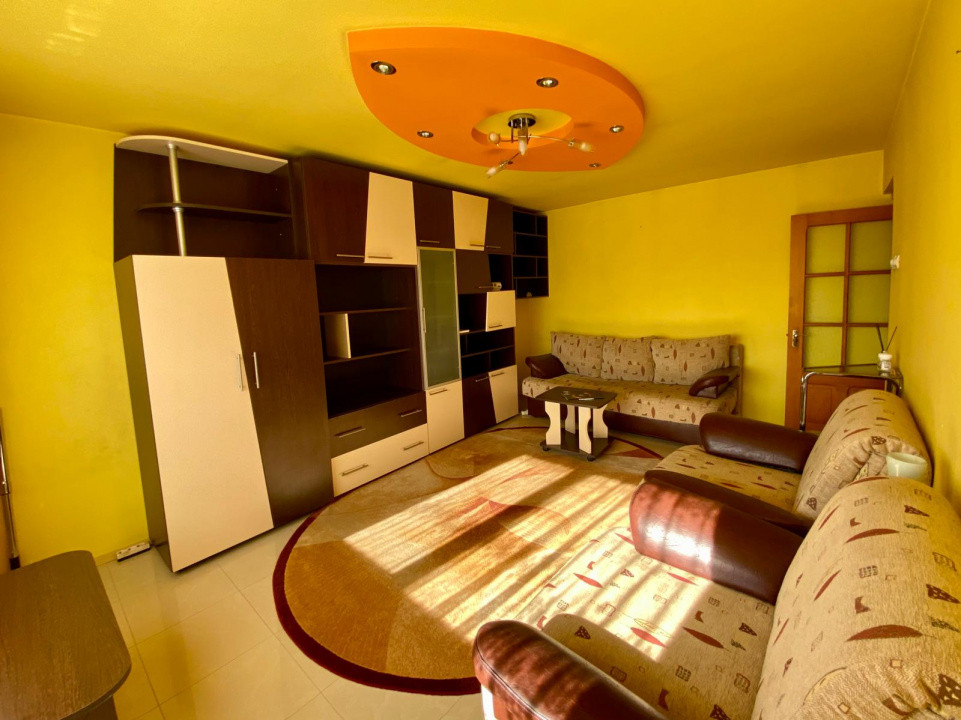 Apartament 2 camere de vanzare, Str. Decebal, Giurgiu- zona EXCELENTA