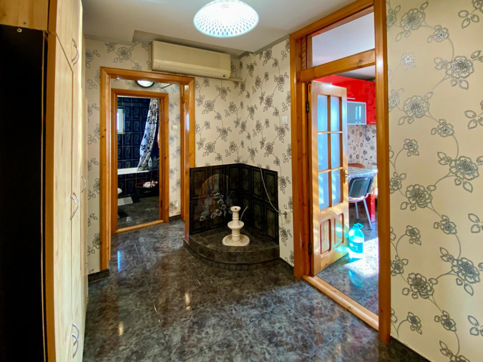 Apartament 2 camere de vanzare, Str. Decebal, Giurgiu- zona EXCELENTA