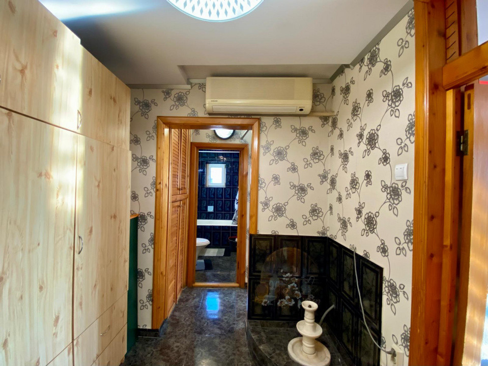 Apartament 2 camere de vanzare, Str. Decebal, Giurgiu- zona EXCELENTA