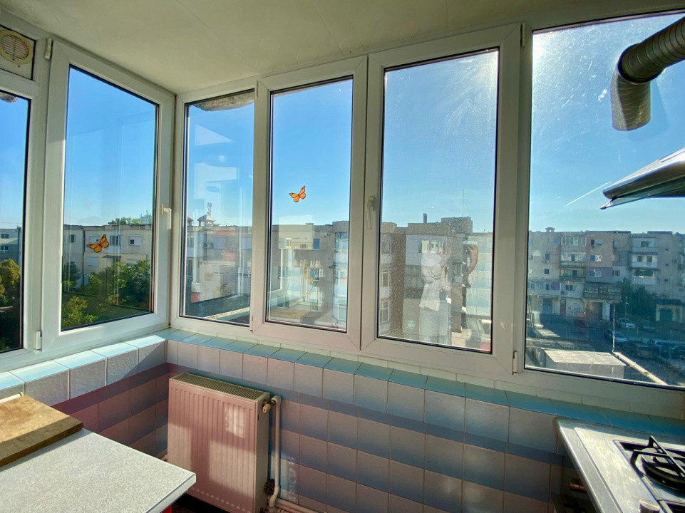 Apartament 2 camere de vanzare, Str. Decebal, Giurgiu- zona EXCELENTA