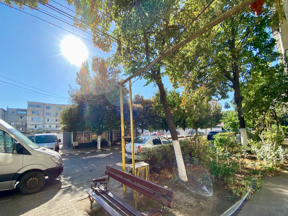 Apartament 2 camere de vanzare, Str. Decebal, Giurgiu- zona EXCELENTA