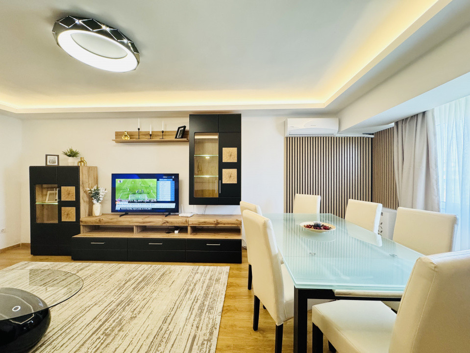 Apartament nou amenajat cu  4 camere in Decebal  