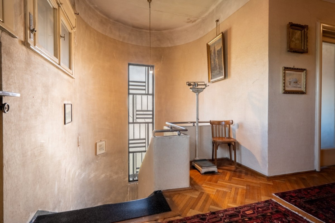 O vila cu prestanta, in Cismigiu