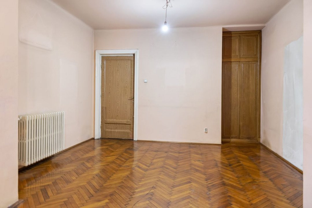 Vilă versatilă de vânzare în zona Banu Manta – ideală pentru business/birouri