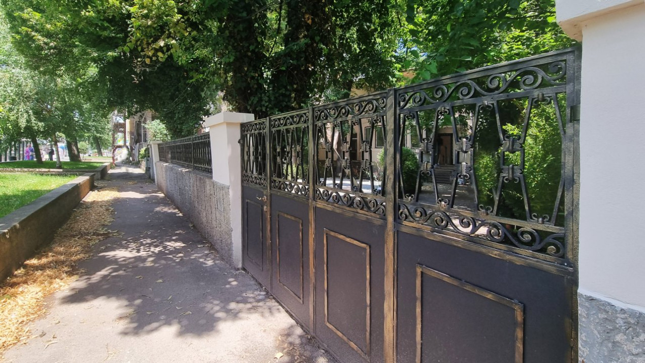 Spațiu comercial cu grădină exclusivă de473mp la bulevardul Cantemir