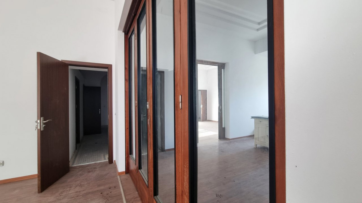 Spațiu comercial cu grădină exclusivă de473mp la bulevardul Cantemir