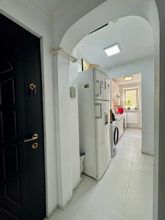 Apartament 2 camere VETERANILOR/LUJERULUI-CENTRALA PROPRIE