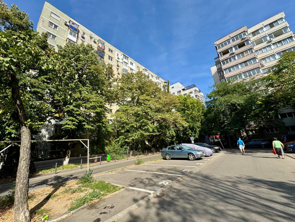 Apartament 2 camere VETERANILOR/LUJERULUI-CENTRALA PROPRIE