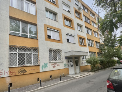 Apartament 3 camere Malcoci/ Sebastian/ Petre Ispirescu