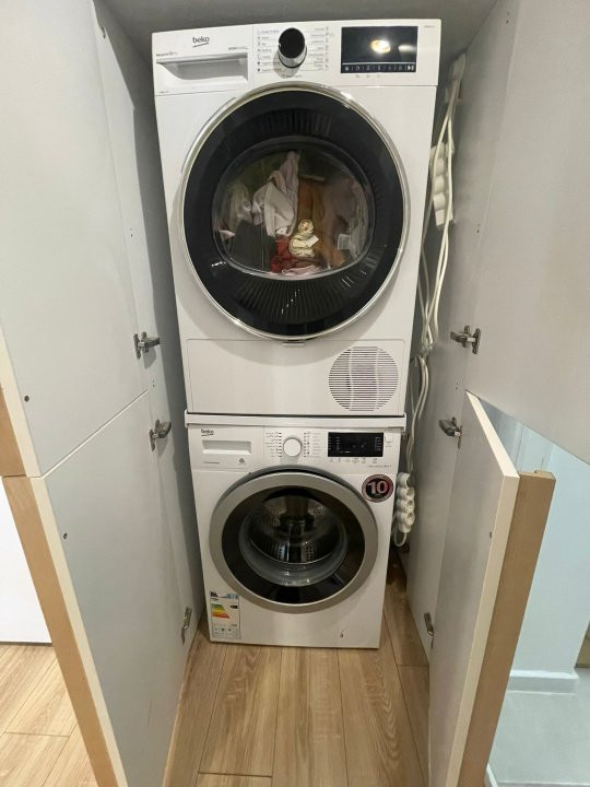 Apartament 2 camere decomandat, renovat, mobilat, utilat, 7 min metrou Gorjului