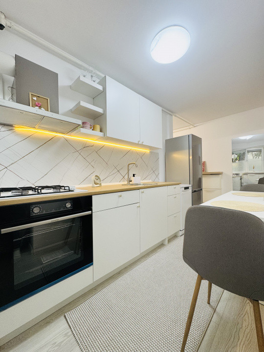 Apartament nou amenajat la metrou Eroii Revoluției 