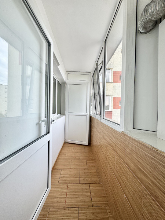  De Vanzare Apartament 3 Camere Rahova  Stradal, Vedere Spate, Anvelopat