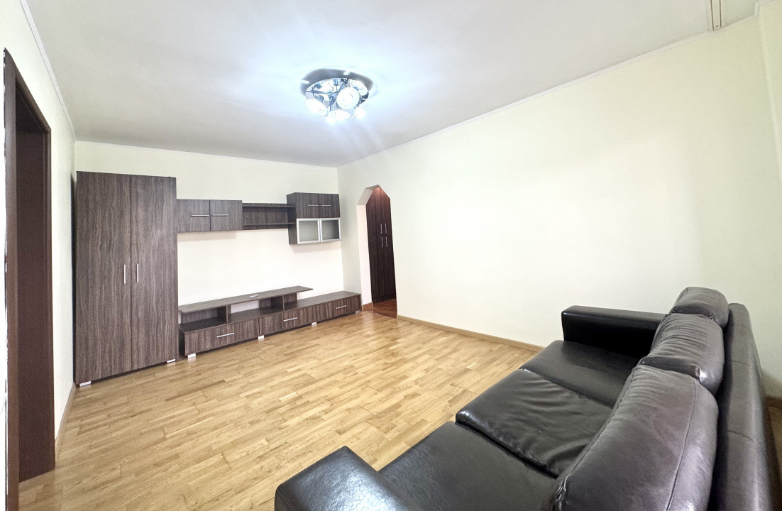  De Vanzare Apartament 3 Camere Rahova  Stradal, Vedere Spate, Anvelopat