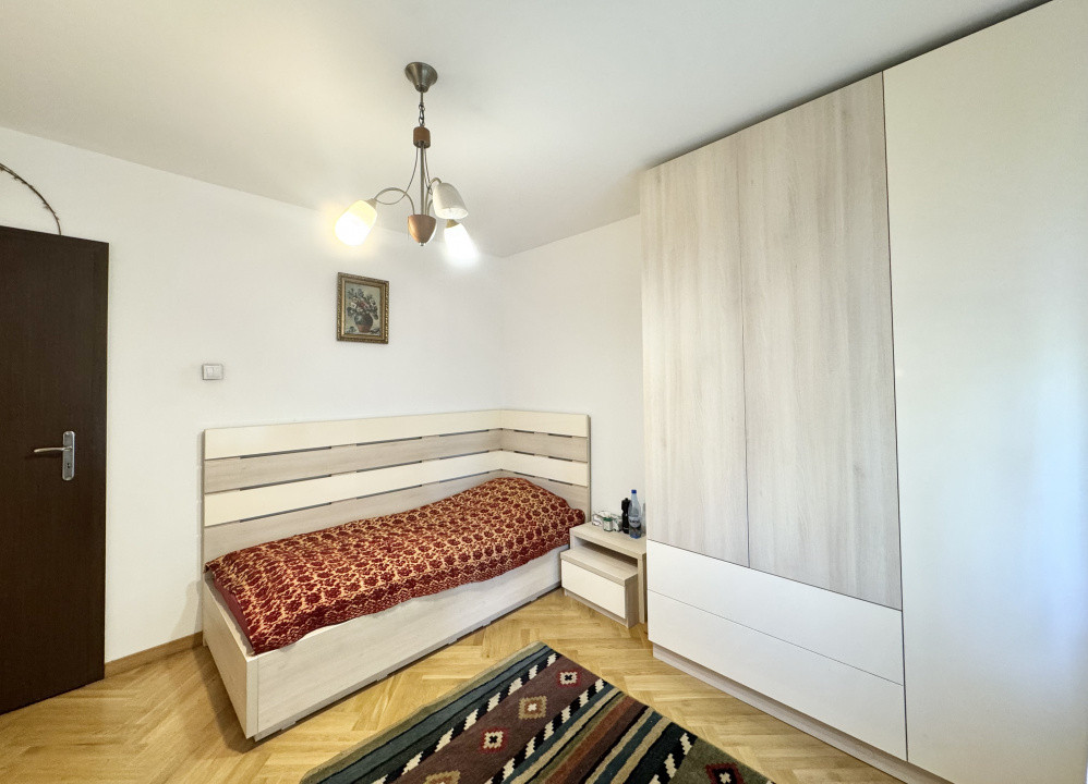 Apartament 3 camere cu Centrala Proprie, in Panduri-Academia Militara