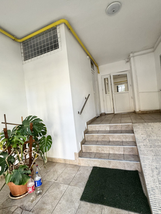 Apartament 3 camere cu Centrala Proprie, in Panduri-Academia Militara