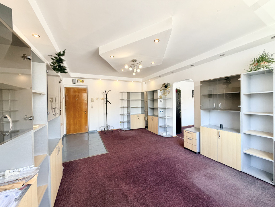 Spatiu ultracentral Sala Palatului pretabil Birouri-Cabinet