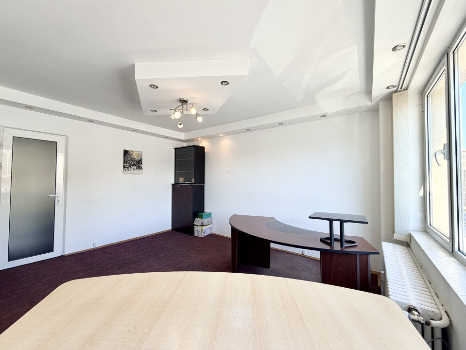 Spatiu ultracentral Sala Palatului pretabil Birouri-Cabinet