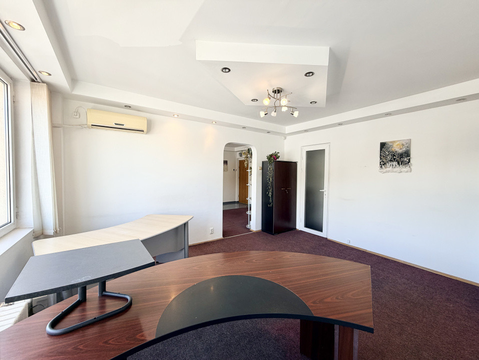 Spatiu ultracentral Sala Palatului pretabil Birouri-Cabinet