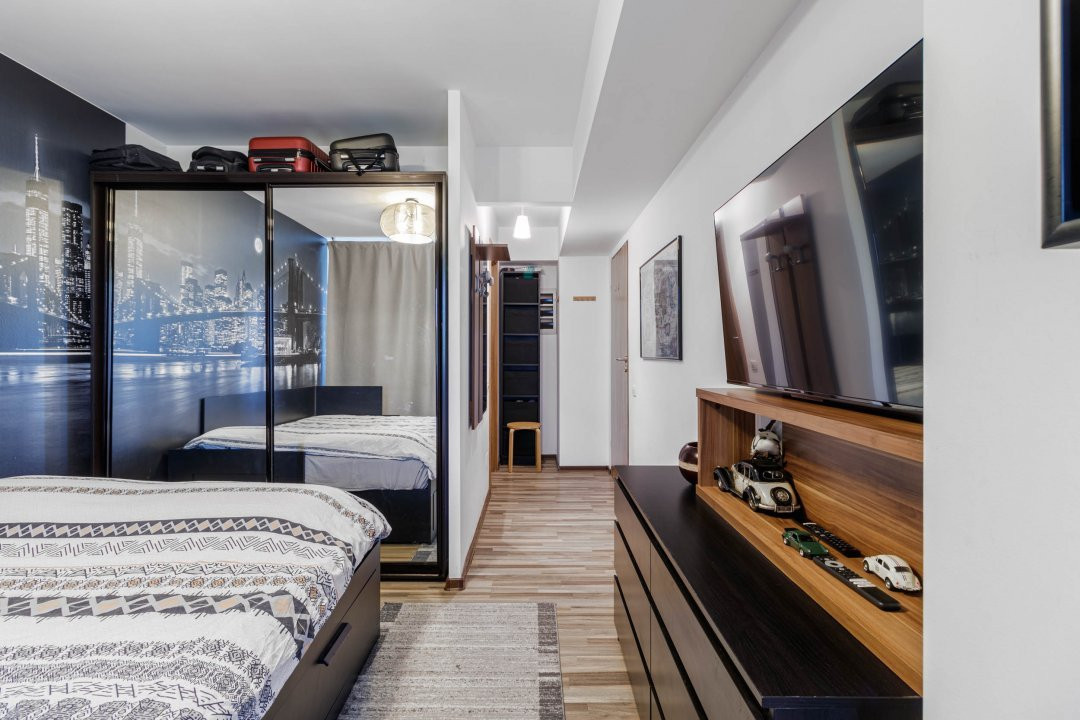 Clădire Modernă, Ideală pentru Locuință sau Afacere, cu Terasă Panoramică