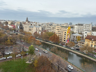 Apartament foarte spatios cu 2 Camere Bdul Libertatii-Parc Izvor