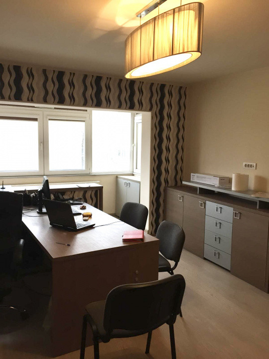 Garsoniera pretabila birou-cabinet in zona Dristor - Mihai Bravu 