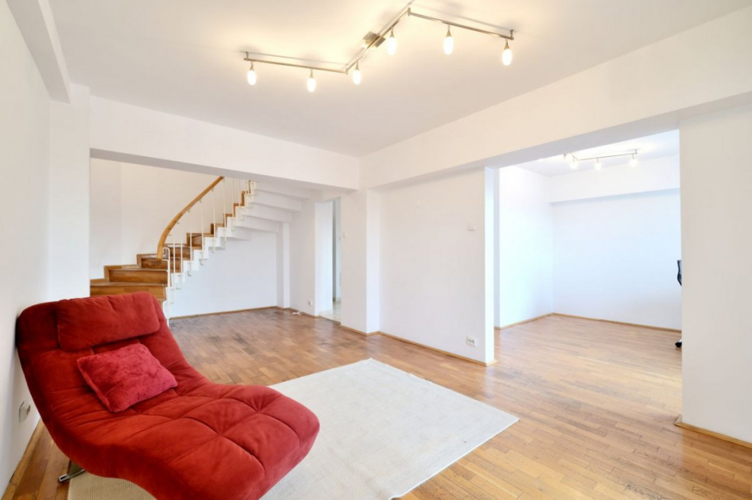Vanzare apartament Duplex 4 camere Bulevardul Uniri nr.12