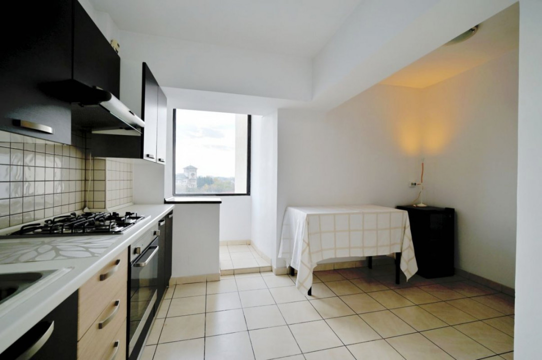 Vanzare apartament Duplex 4 camere Bulevardul Uniri nr.12