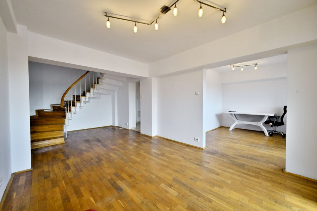 Vanzare apartament Duplex 4 camere Bulevardul Uniri nr.12