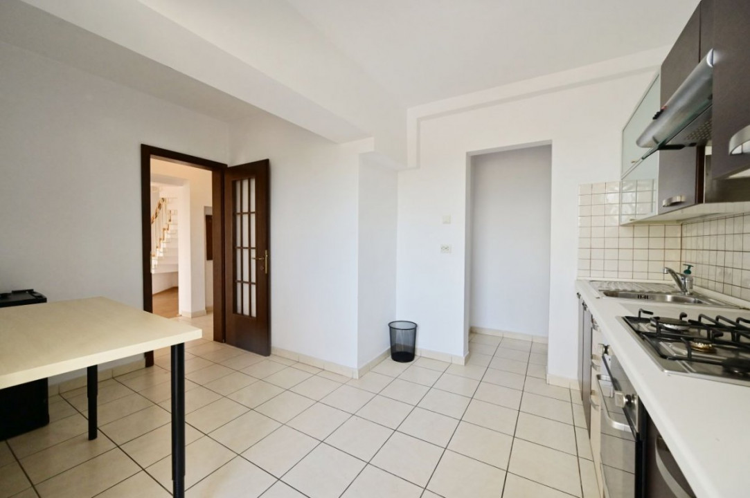 Vanzare apartament Duplex 4 camere Bulevardul Uniri nr.12