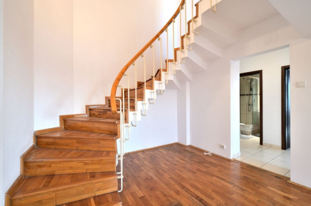 Vanzare apartament Duplex 4 camere Bulevardul Uniri nr.12