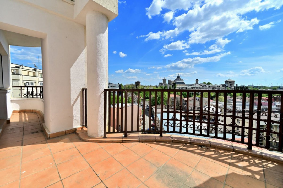 Vanzare apartament Duplex 4 camere Bulevardul Uniri nr.12