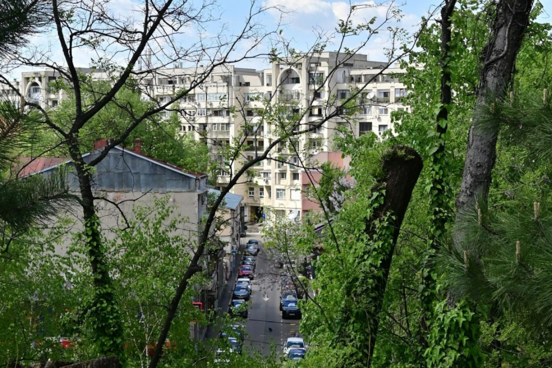Vanzare apartament Duplex 4 camere Bulevardul Uniri nr.12