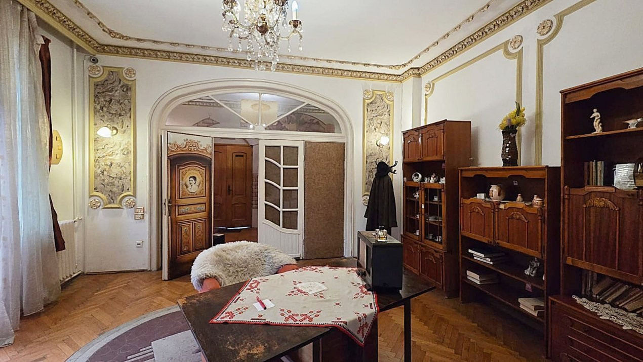 Imobil S+P+1+M de vanzare investitie  Parcul Cismigiu Schitu Magureanu