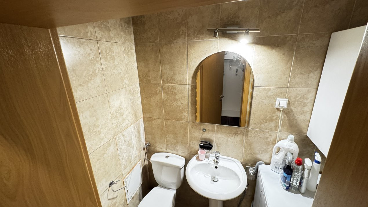 De vanzare 3 camere | Bd. Decebal | Etaj 2/8 | 92 mp | 2 băi 