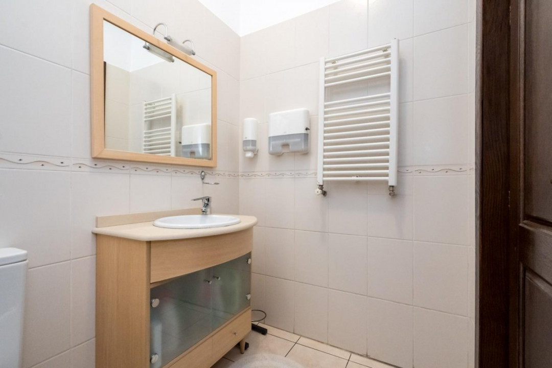 ARMENEASCA, PARTER IN BLOC ART DECO, 6 CAMERE 190 MP!