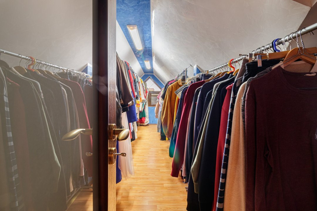 Vilă individuală cu piscină,  garaj dublu • teren 766 mp • Popești-Leordeni