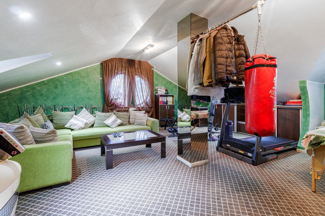 Vilă individuală cu piscină,  garaj dublu • teren 766 mp • Popești-Leordeni