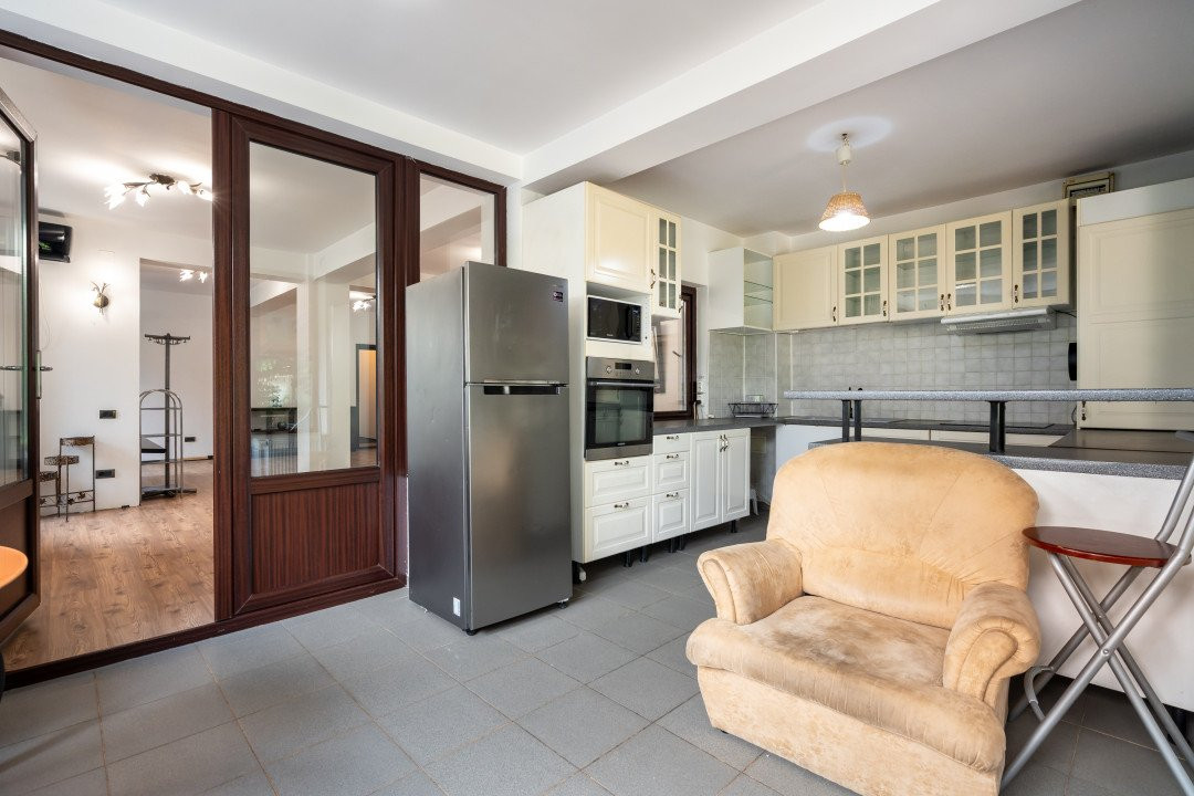 VANZARE VILA 12 CAMERE POPESTI LEORDENI – DRUMUL FERMEI