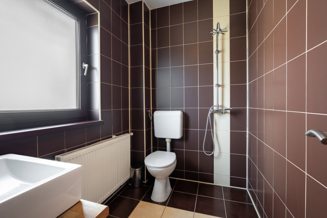 VANZARE VILA 12 CAMERE POPESTI LEORDENI – DRUMUL FERMEI