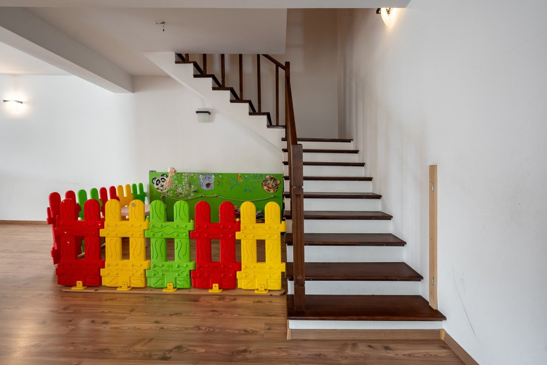 VANZARE VILA 12 CAMERE POPESTI LEORDENI – DRUMUL FERMEI