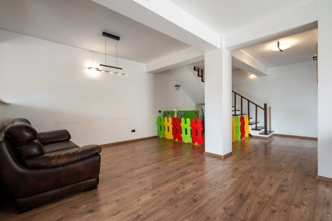 VANZARE VILA 12 CAMERE POPESTI LEORDENI – DRUMUL FERMEI