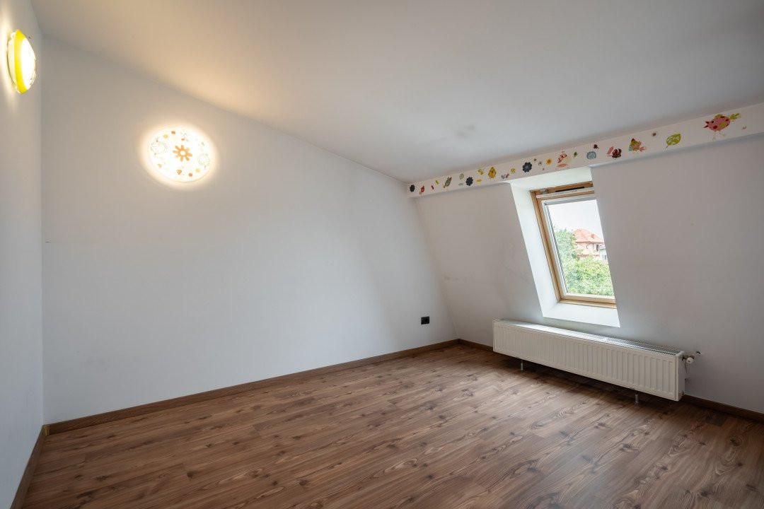 VANZARE VILA 12 CAMERE POPESTI LEORDENI – DRUMUL FERMEI