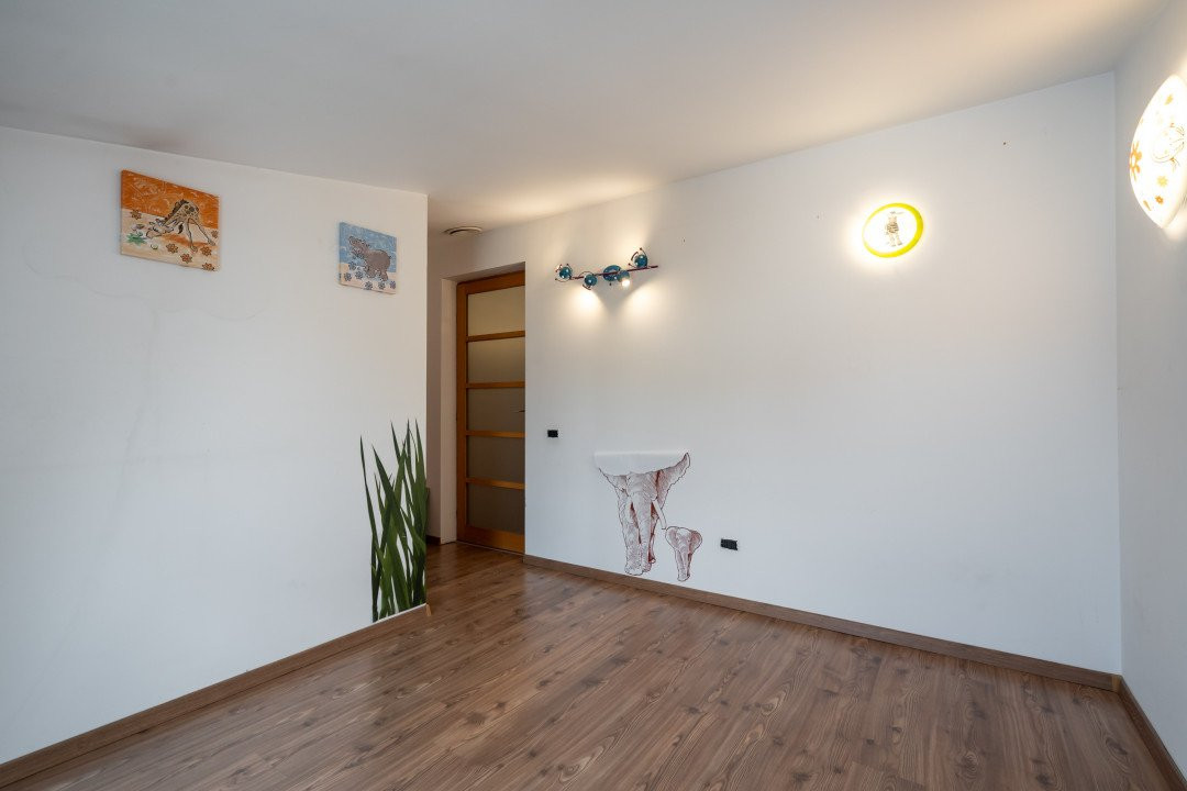 VANZARE VILA 12 CAMERE POPESTI LEORDENI – DRUMUL FERMEI