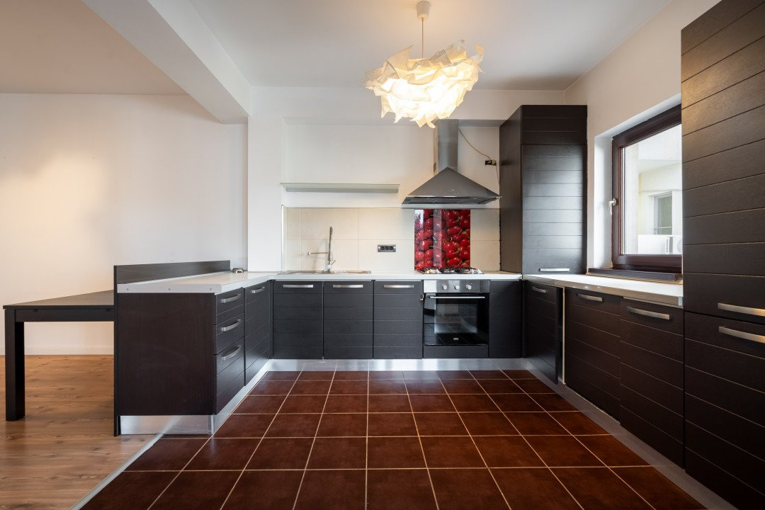 VANZARE VILA 12 CAMERE POPESTI LEORDENI – DRUMUL FERMEI