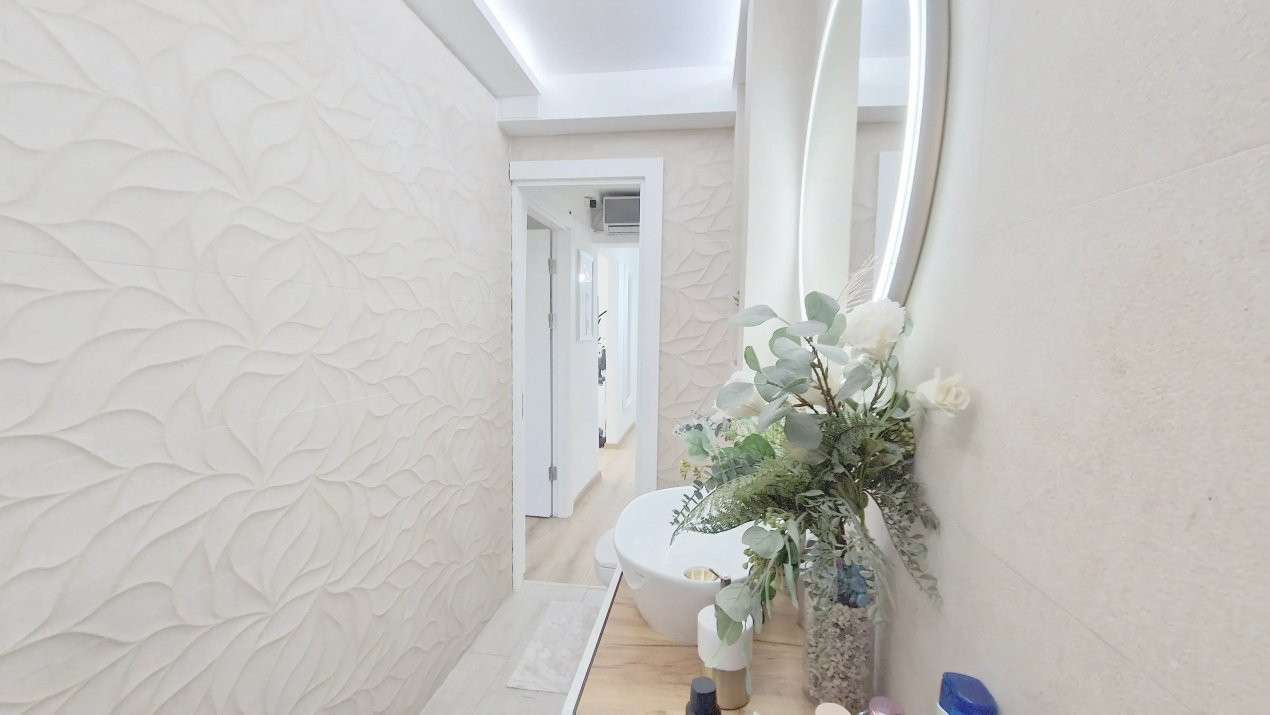 Fără griji, doar chei și valiza ta, apartament cu 4 camere la gura de metrou!